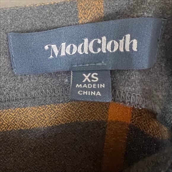 ModCloth Plaid Sleeveless Cropped Leg Jumpsuit Gray, Navy, Yellow Size XS - Picture 7 of 8